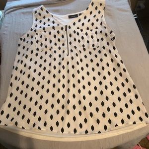 Women’s Sleeveless Top